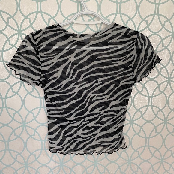 Zebra print mesh tee - Picture 3 of 3